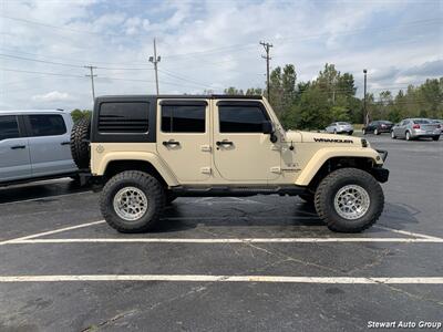 2012 Jeep Wrangler Unlimited Sahara 4x4 - Photo 9 - Pataskala, OH 43062