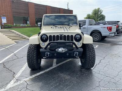 2012 Jeep Wrangler Unlimited Sahara 4x4 - Photo 2 - Pataskala, OH 43062
