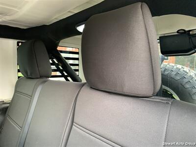 2012 Jeep Wrangler Unlimited Sahara 4x4 - Photo 35 - Pataskala, OH 43062