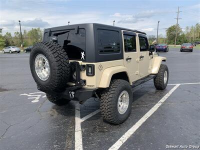 2012 Jeep Wrangler Unlimited Sahara 4x4 - Photo 12 - Pataskala, OH 43062
