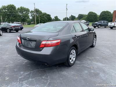 2009 Toyota Camry LE   - Photo 3 - Pataskala, OH 43062