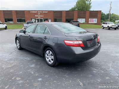 2009 Toyota Camry LE   - Photo 4 - Pataskala, OH 43062