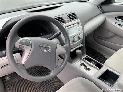 2009 Toyota Camry LE   - Photo 7 - Pataskala, OH 43062