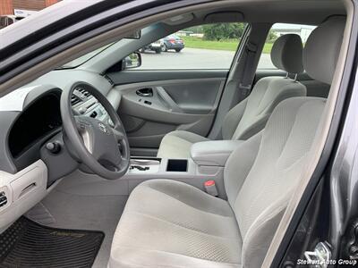 2009 Toyota Camry LE   - Photo 6 - Pataskala, OH 43062