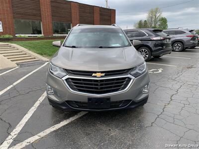 2019 Chevrolet Equinox LT   - Photo 2 - Pataskala, OH 43062