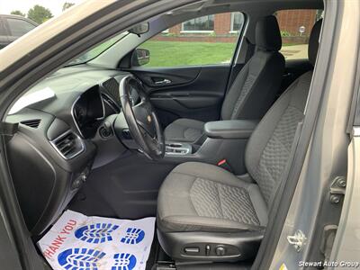 2019 Chevrolet Equinox LT   - Photo 11 - Pataskala, OH 43062