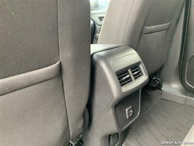 2019 Chevrolet Equinox LT   - Photo 16 - Pataskala, OH 43062