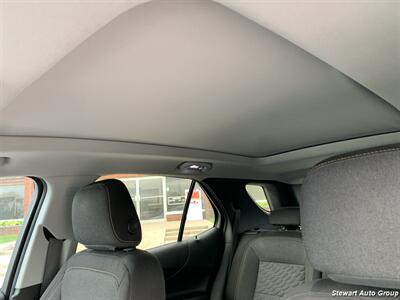 2019 Chevrolet Equinox LT   - Photo 12 - Pataskala, OH 43062