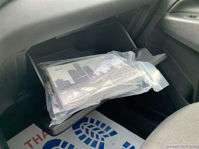 2019 Chevrolet Equinox LT   - Photo 28 - Pataskala, OH 43062