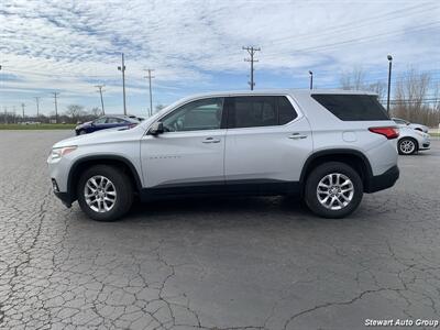 2019 Chevrolet Traverse LS   - Photo 3 - Pataskala, OH 43062