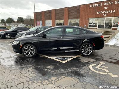 2015 Chrysler 200 S   - Photo 5 - Pataskala, OH 43062