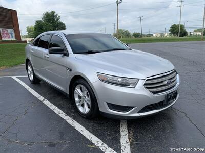 2016 Ford Taurus SE - Photo 3 - Pataskala, OH 43062
