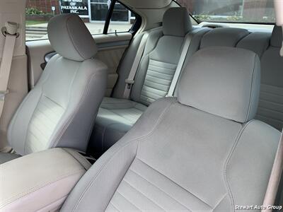 2016 Ford Taurus SE - Photo 19 - Pataskala, OH 43062