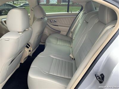 2016 Ford Taurus SE - Photo 21 - Pataskala, OH 43062