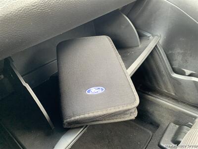 2011 Ford Taurus SEL   - Photo 16 - Pataskala, OH 43062