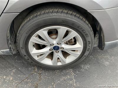 2011 Ford Taurus SEL   - Photo 9 - Pataskala, OH 43062