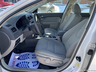 2012 Ford Fusion S   - Photo 17 - Pataskala, OH 43062