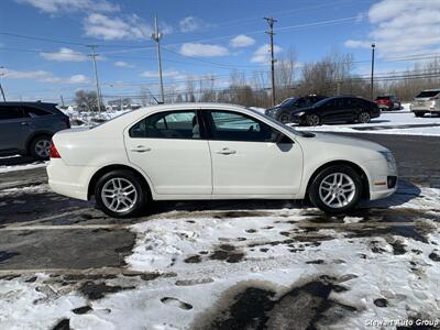 2012 Ford Fusion S   - Photo 8 - Pataskala, OH 43062