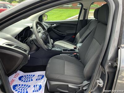 2017 Ford Focus SE - Photo 17 - Pataskala, OH 43062