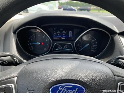 2017 Ford Focus SE - Photo 24 - Pataskala, OH 43062