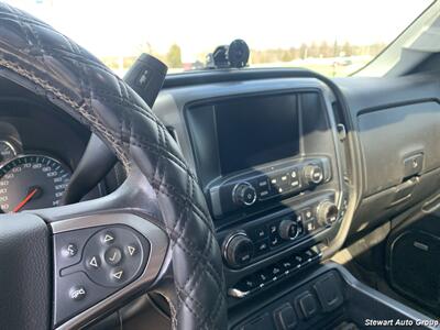 2015 Chevrolet Silverado 2500HD LTZ 4x4   - Photo 9 - Pataskala, OH 43062