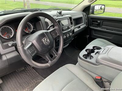 2018 RAM 1500 Express 4x4 - Photo 6 - Pataskala, OH 43062