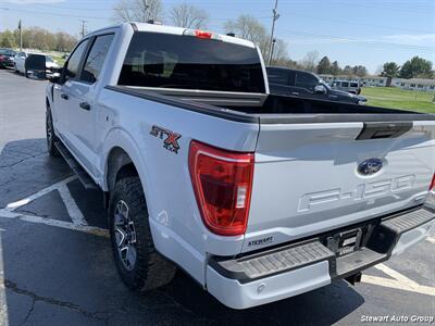 2021 Ford F-150 XL STX SuperCrew 4x4 - Photo 13 - Pataskala, OH 43062