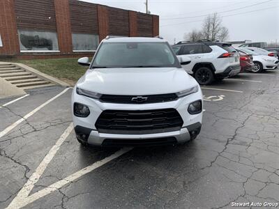 2021 Chevrolet Trailblazer LT   - Photo 2 - Pataskala, OH 43062