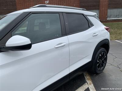 2021 Chevrolet Trailblazer LT   - Photo 5 - Pataskala, OH 43062