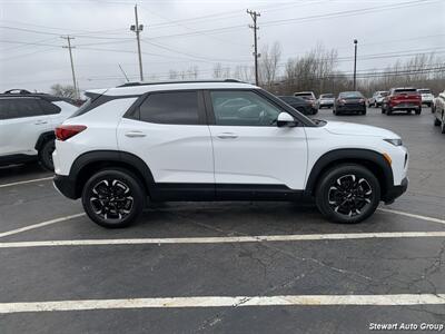 2021 Chevrolet Trailblazer LT   - Photo 9 - Pataskala, OH 43062