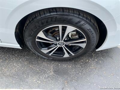 2021 Nissan Sentra SV   - Photo 9 - Pataskala, OH 43062