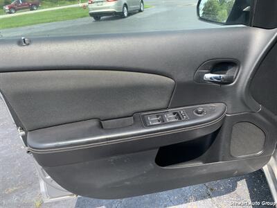 2013 Dodge Avenger SE - Photo 5 - Pataskala, OH 43062