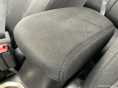 2017 Jeep Renegade Sport 4x4   - Photo 35 - Pataskala, OH 43062