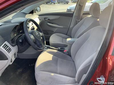 2011 Toyota Corolla LE   - Photo 2 - Pataskala, OH 43062