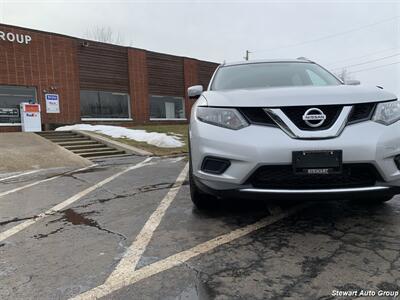 2015 Nissan Rogue SV AWD   - Photo 4 - Pataskala, OH 43062