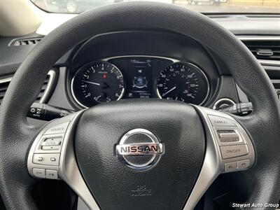 2015 Nissan Rogue SV AWD   - Photo 31 - Pataskala, OH 43062