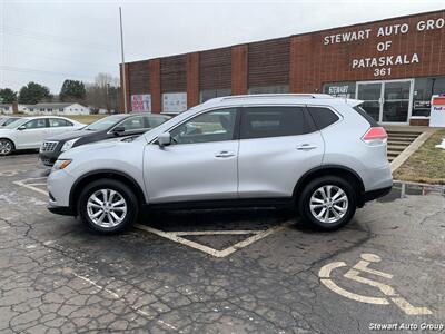 2015 Nissan Rogue SV AWD   - Photo 5 - Pataskala, OH 43062