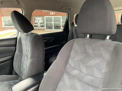 2015 Nissan Rogue SV AWD   - Photo 20 - Pataskala, OH 43062