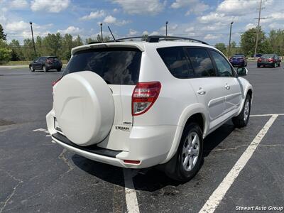 2012 Toyota RAV4 Limited AWD - Photo 22 - Pataskala, OH 43062