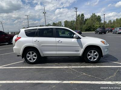 2012 Toyota RAV4 Limited AWD - Photo 19 - Pataskala, OH 43062