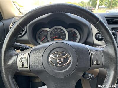 2012 Toyota RAV4 Limited AWD - Photo 28 - Pataskala, OH 43062