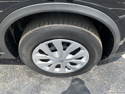 2015 Nissan Rogue S   - Photo 9 - Pataskala, OH 43062