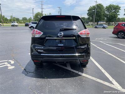2015 Nissan Rogue S   - Photo 12 - Pataskala, OH 43062