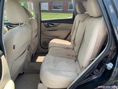 2015 Nissan Rogue S   - Photo 20 - Pataskala, OH 43062