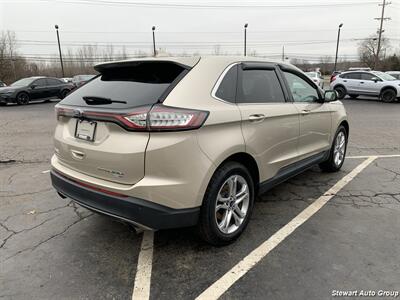 2018 Ford Edge Titanium AWD   - Photo 12 - Pataskala, OH 43062