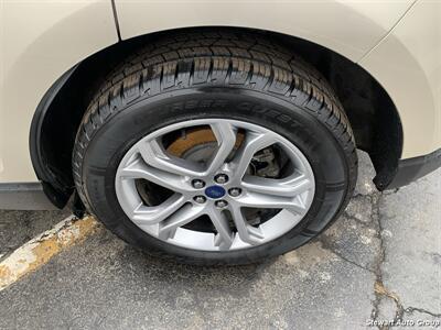 2018 Ford Edge Titanium AWD   - Photo 15 - Pataskala, OH 43062