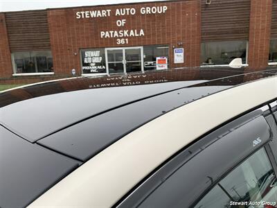 2018 Ford Edge Titanium AWD   - Photo 8 - Pataskala, OH 43062