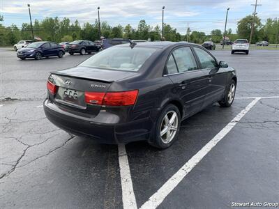 2009 Hyundai SONATA GLS - Photo 5 - Pataskala, OH 43062