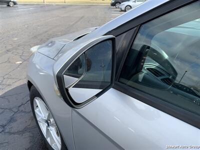 2016 Ford Focus SE   - Photo 16 - Pataskala, OH 43062