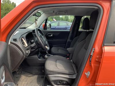 2017 Jeep Renegade Latitude   - Photo 5 - Pataskala, OH 43062